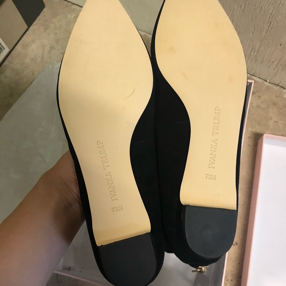 Ivanka Trump tropica flat - Picture 5 of 6